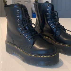 NWOT dr marten jadon boot